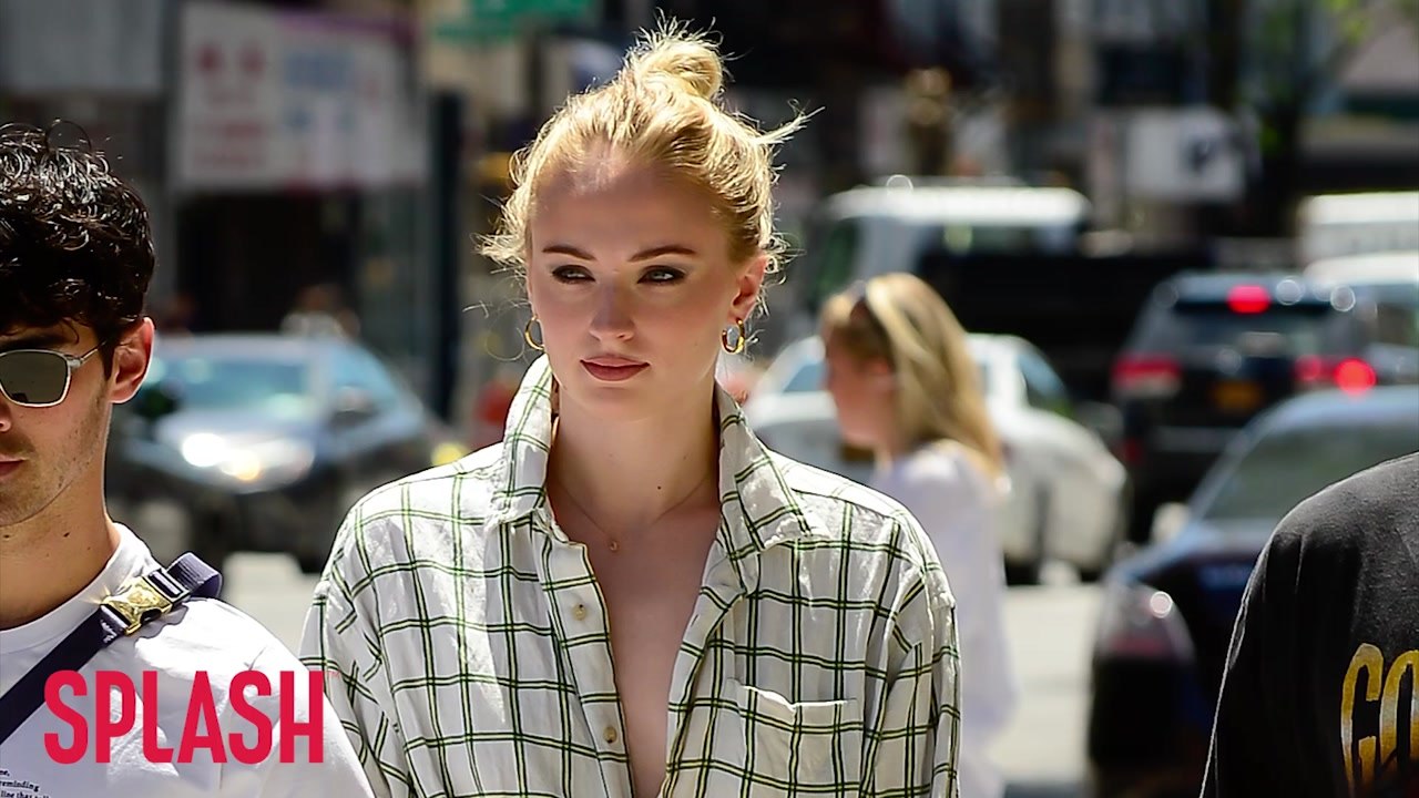 Sophie Turner REFUSES To Do Bikini Scenes