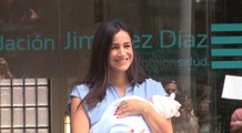 Begoña Villacís recibe el alta tras dar a luz a Inés, su tercera hija