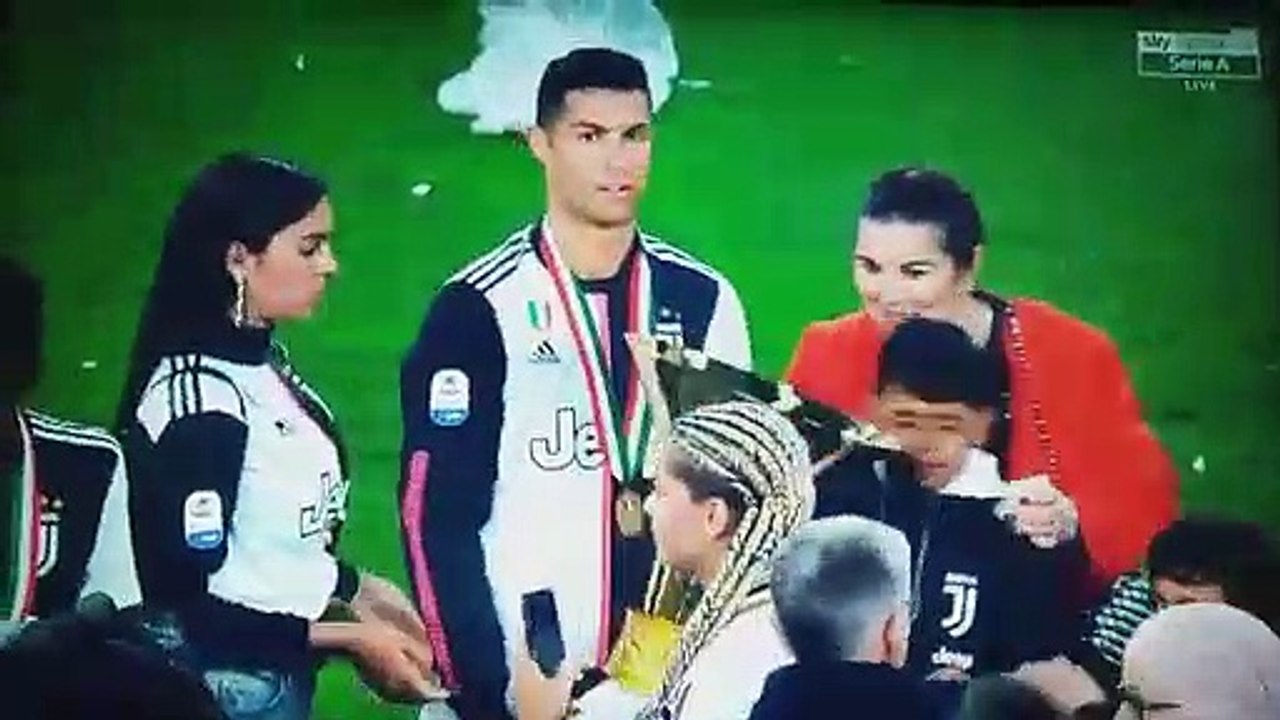 Cristiano Ronaldo pai do ano