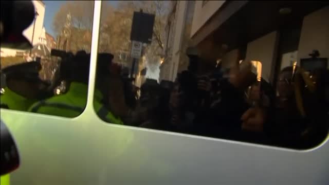 Suecia emite una orden de detención contra Assange por el proceso de violación abierto contra él