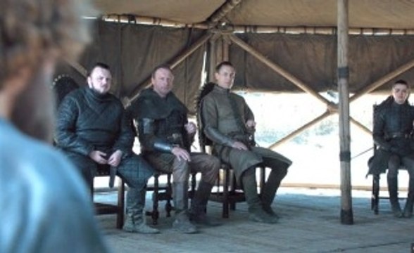 Plastic Water Bottle Appears in 'Game of Thrones' Finale