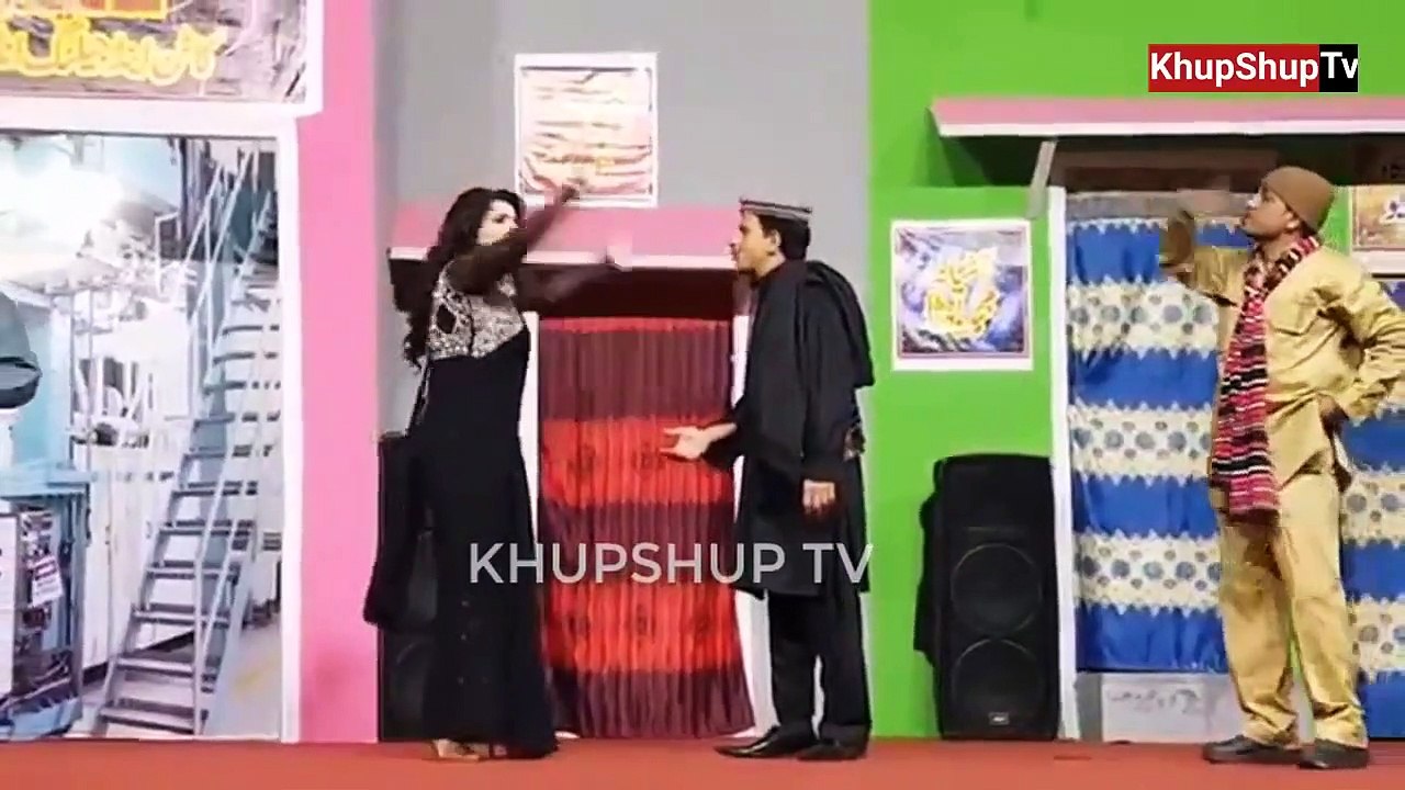 ||Afreen Pari Huma Ali Waeem Panu Clips 4 of 4 - Pakistani Stage Drama - Full Comedy Play 2019 ||