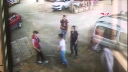 Kütahya Tartıştığı Yaşıtlarına Döner Bıçağı ile Saldırdı