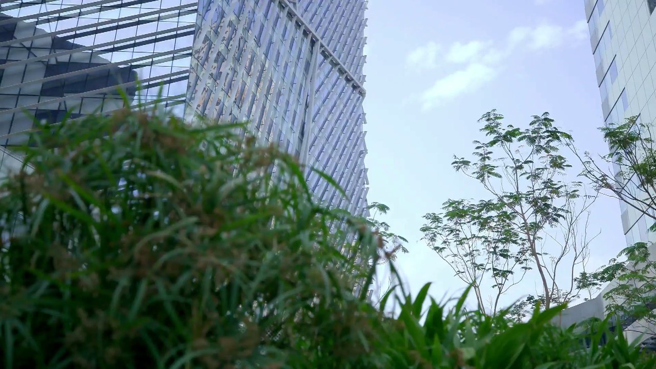 الطفل الذي ولد فوجد نفسه في مخيم الملك عبدالله.. وسائقًا لدراجته بجانب الملك فيصل