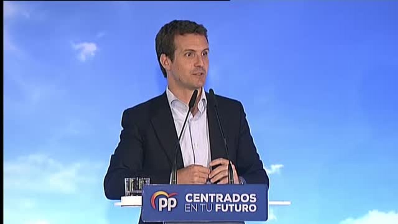 Casado: "Este país infantilizado cada diez, ocho o siete años decide darse la alegría de votar a aquellos que siempre arruinan su economía"