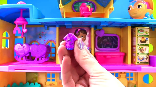 Doc McStuffins Lego Duplo Backyard Clinic & Toys