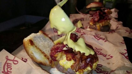 Travel Track on Sirk TV: LUCY'S #7 BURGER BAR [Beloit, Wisconsin]