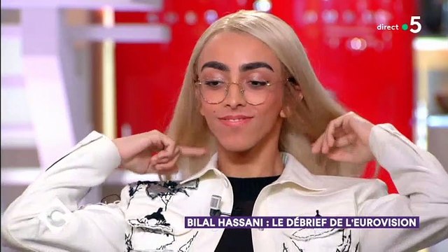 Bilal Hassani revient sur la virulence des haters : Pendant les 10 jours de l'Eurovision, j'ai supprimé Twitter de mon téléphone, je n'allais plus sur les réseaux sociaux - Vidéo