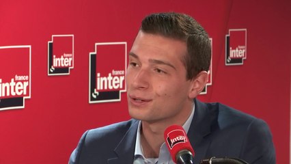 Jordan Bardella explique ne pas savoir pourquoi Marine Le Pen n'a pas ratifié l'accord de Paris sur le climat lorsqu'elle était députée européenne. La tête de liste du Rassemblement national aux européennes dit défendre "le localisme"