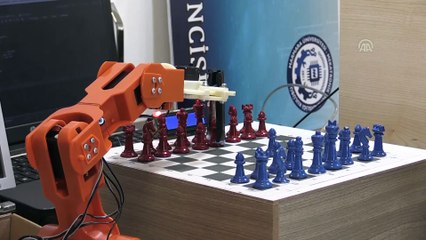 Robotik kol 'Çolak', satrançta rakip tanımıyor - BOLU