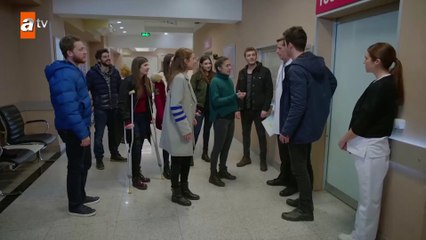 Kızlardan rol çalan Fadik! - Kırgın Çiçekler 113.Bölüm