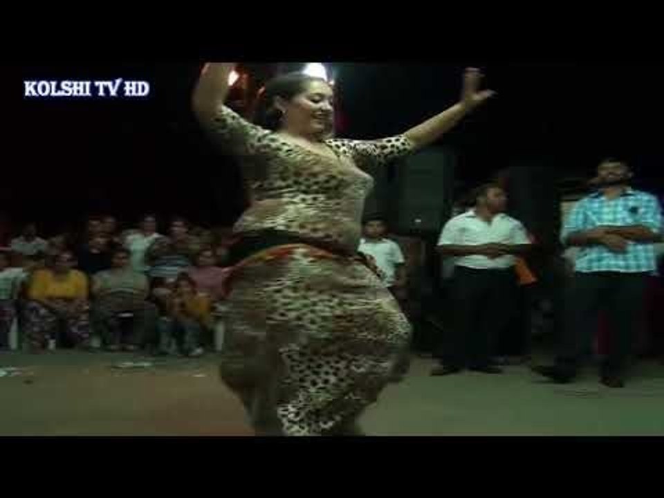 رقص سيدة كلها طراوه مو طبيعي المقطع الاصلي روعة