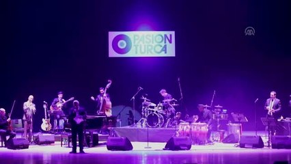 Pink Martini Başkentte Konser Verdi