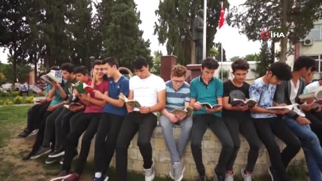Sarıgöl'de Kitap Okuma Etkinliği