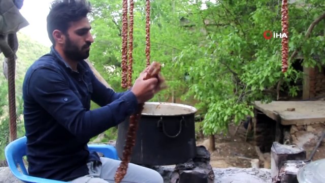 Yılda 500 Ton Cevizli Sucuk Üretiyorlar