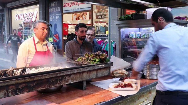 Üç öğün tüketilen ciğer kebabı ramazanda da ilgi görüyor - DİYARBAKIR