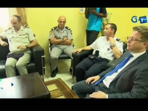 RTG - Visite l’ambassadeur de France Philippe AUTIE au Prytanée militaire de Libreville
