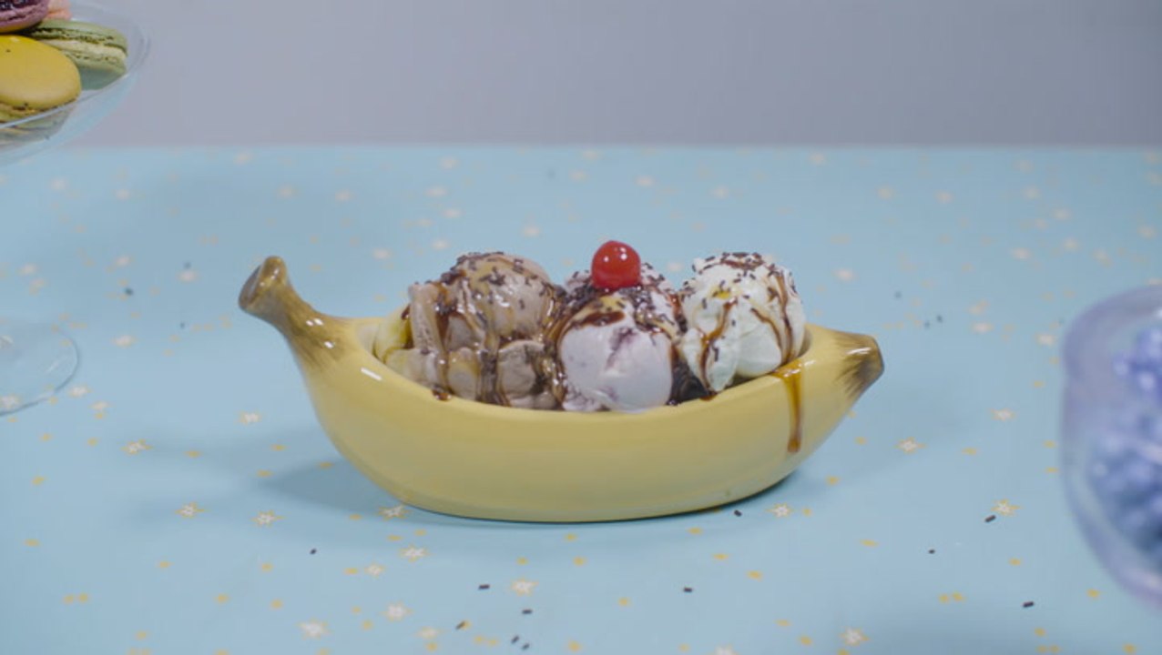 How Lesbians Have Sex, Explained With Ice Cream Sundaes