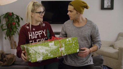 Why It's Hard To Date Around The Holidays