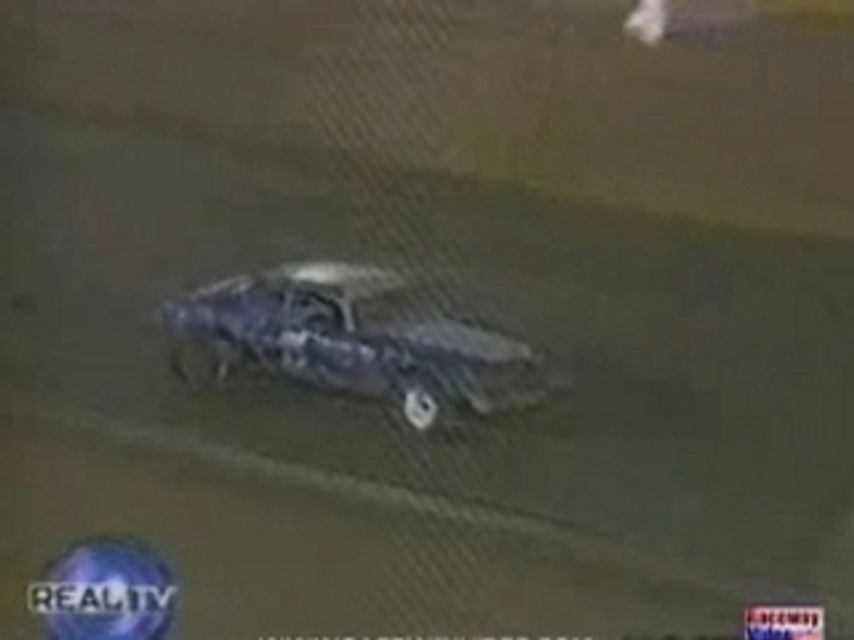 Tire Amazingly Reattaches Itself After Falling off