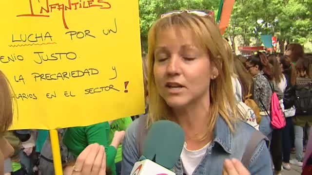 Los educadores infantiles salen a las calles para exigir mejores condiciones laborales