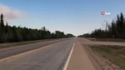 Kanada'da Çıkan Orman Yangını Hızla Büyüyor