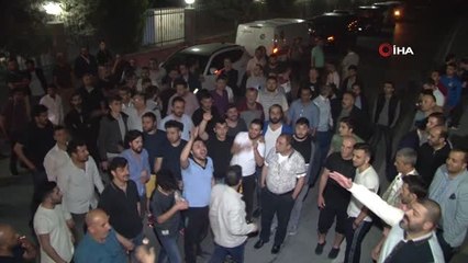 Uber Sürücüleri Darp Edilen Meslektaşları İçin Eylem Yaptı