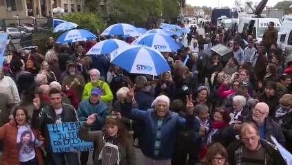 Empieza juicio por corrupción a Kirchner en medio de la campaña electoral