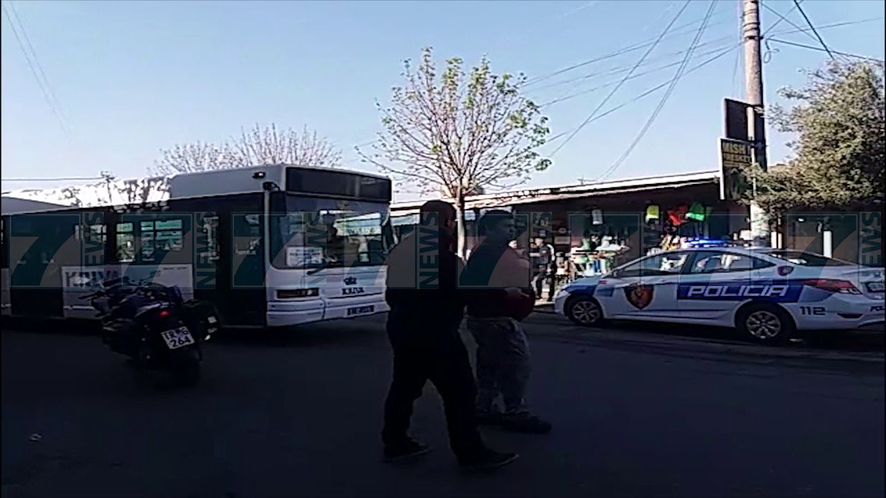 KAMIONI PERPLAS PER VDEKJE 50 VJEÇARIN NE ELBASAN - News, Lajme - Kanali 7