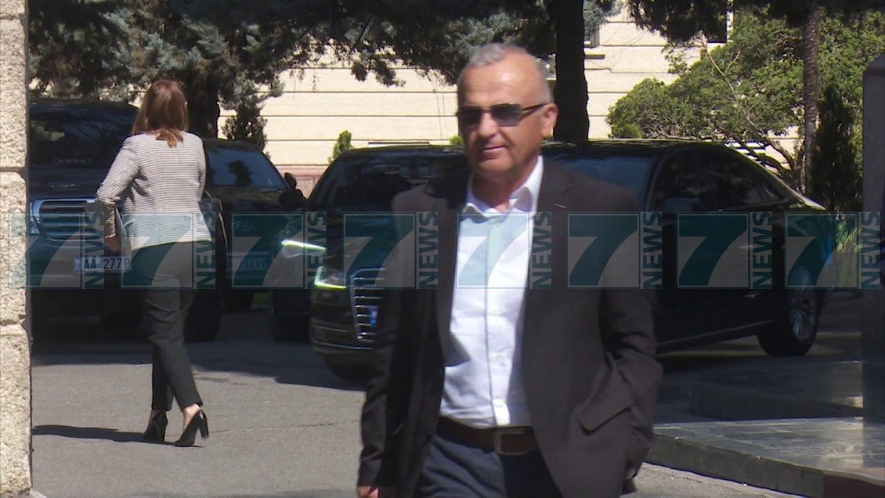EDI RAMA KERKON BRENDA JAVES EMRAT E KANDIDATEVE PER VENDORET - News, Lajme - Kanali 7