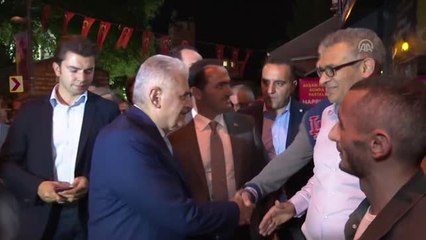 Binali Yıldırım Kasımpaşa'da Vatandaşlarla Buluştu