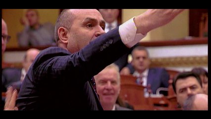 Tempora – Nga intelektualët tek deputetët me pranga në duar. Ja kush na përfaqëson