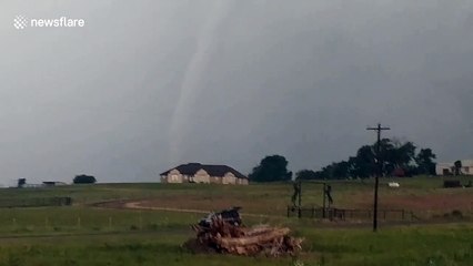 Powerful tornado tears through Oklahoma fields