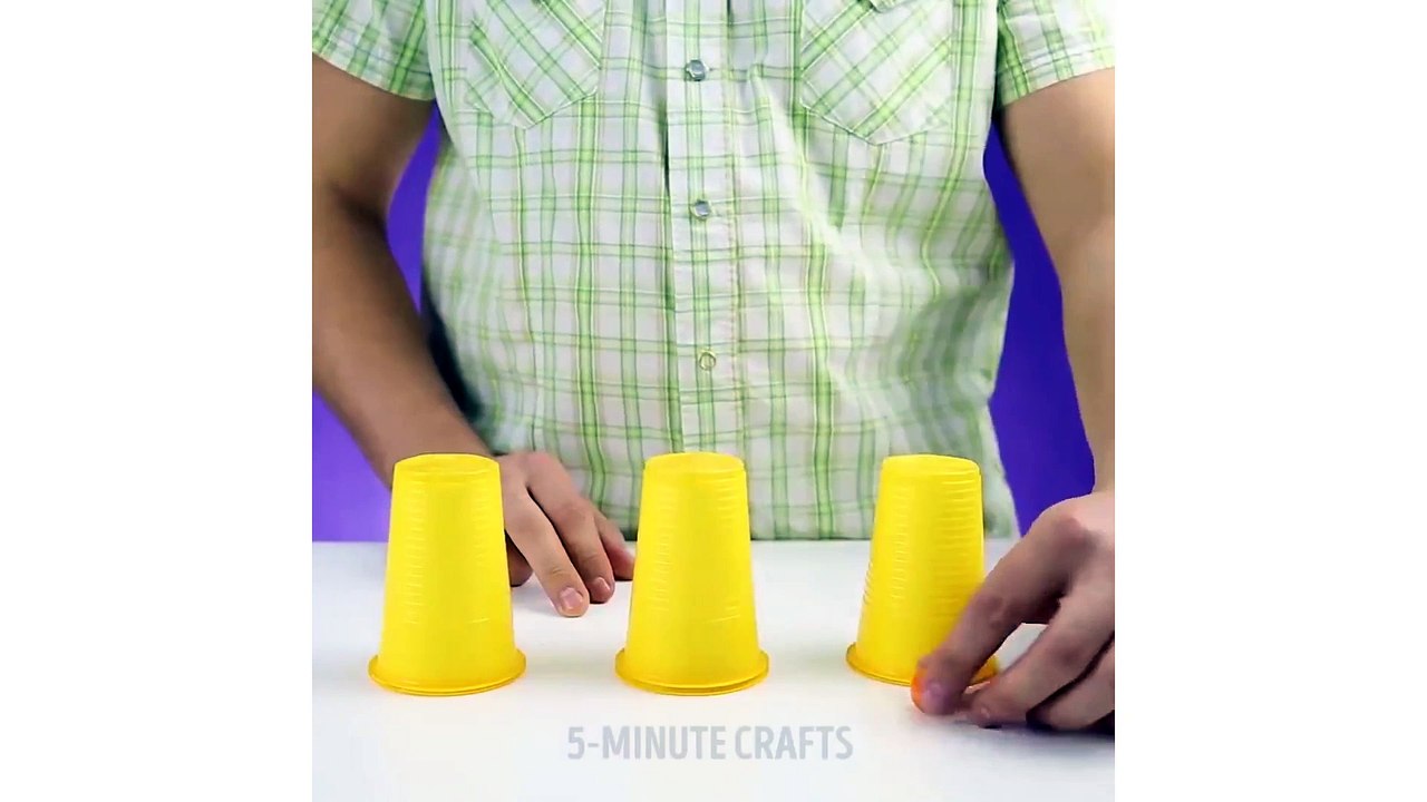 20 TOURS DE MAGIE TRÈS SYMPA QUE TOUS LES ENFANTS PEUVENT RÉALISER