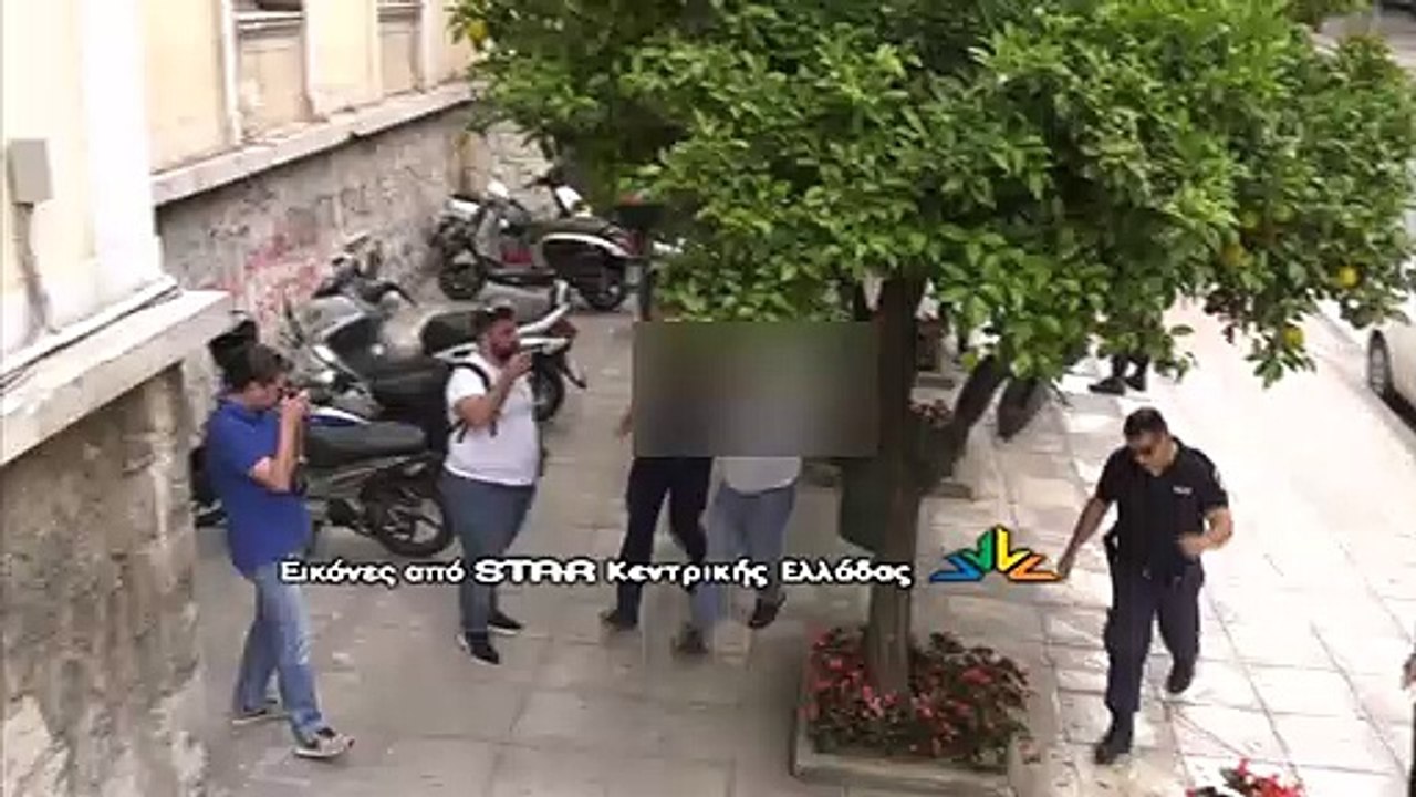Πλάνα από την προσαγωγή του 63χρονου που κατηγο...