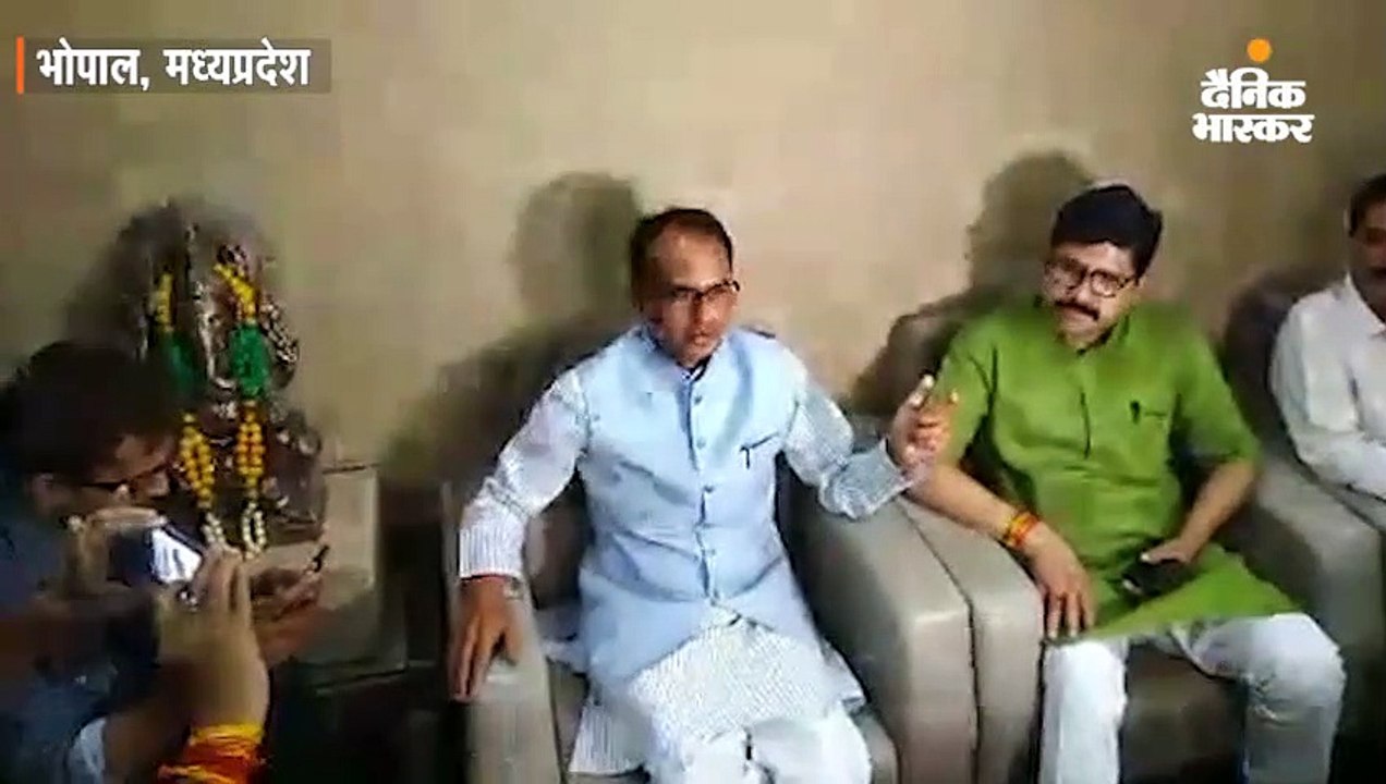 शिवराज का आरोप- कांग्रेस विधायक आतंकियों की पैरवी कर रहा, अपने मुख्यमंत्री को भी हड़का रहा