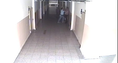 Dersten Çağırdığı Öğretmeni Darp Etti