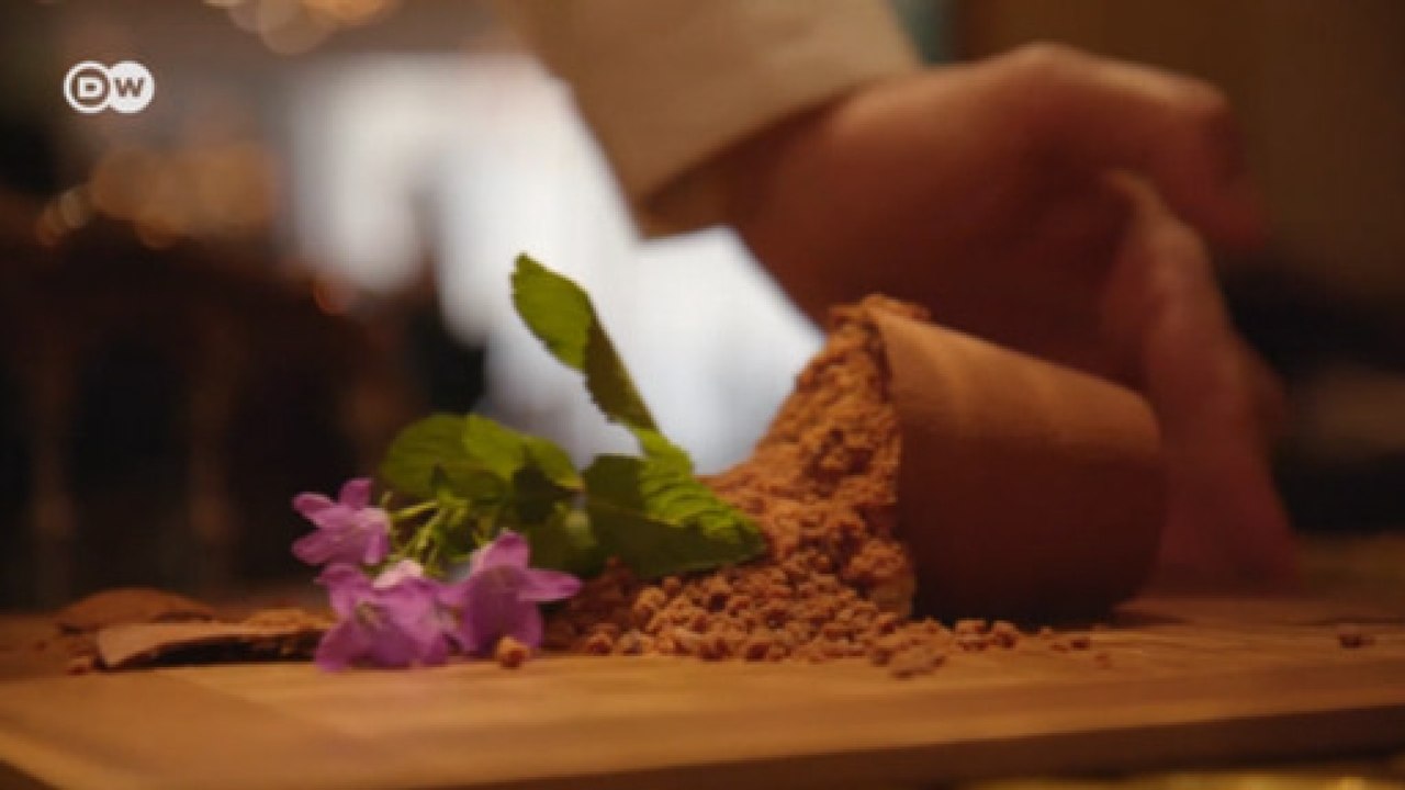 Sobremesa do dia: vaso de flor quebrado