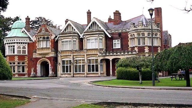 Inside Bletchley Park: Where Alan Turing Cracked the Enigma Machine