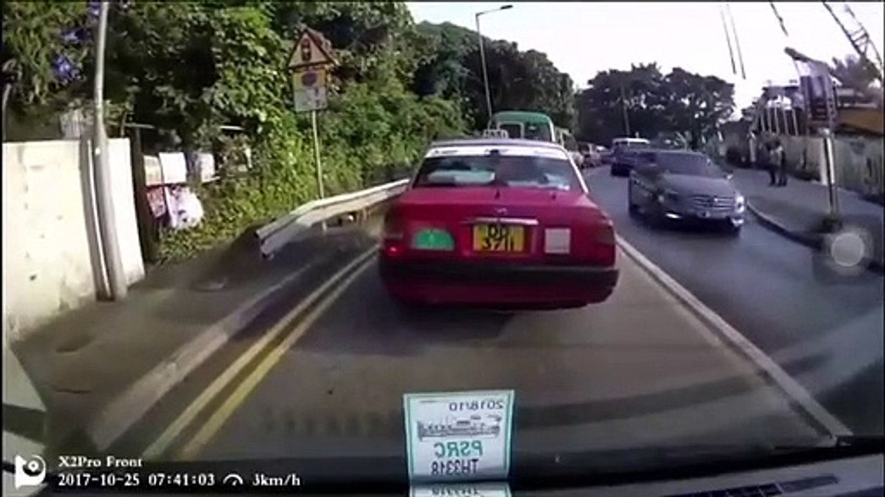 Quand tu fais n'importe quoi avec tes pieds