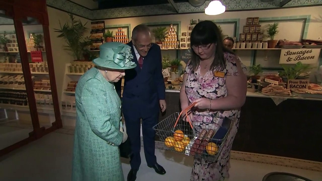 Queen describes Bloater Paste as 'disgusting'