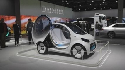 Accionistas votan restructuración Daimler en tres divisiones independientes