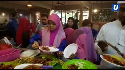 100 kanak-kanak dapat duit raya