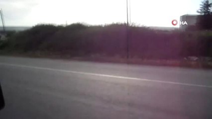 Motoru Yatarak Kullanan Şahıs Yürekleri Ağza Getirdi