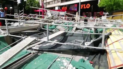 İnşaat iskelesinin çökme anı kamerada