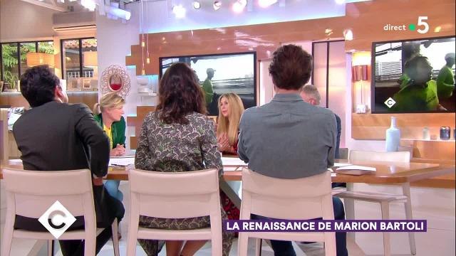 J'ai fait souffrir ma famille : Marion Bartoli fond en larmes face aux images de soutien de ses proches