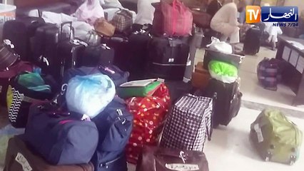 عمرة: 125 معتمر يبيتون في الشارع.. بعد التأخر عن موعد إقلاع الطائرة