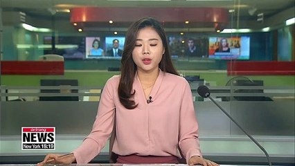 White tiger triplets get first check up at Chile zoo