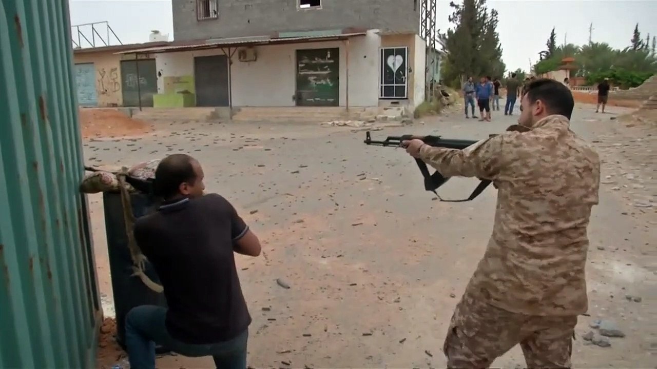 လစ္ဗ်ားၿမိဳ႕ေတာ္ ထရီပိုလီအနီးတြင္ တုိက္ပြဲမ်ား အျပင္းအထန္ျဖစ္ပြား(႐ုပ္သံ)