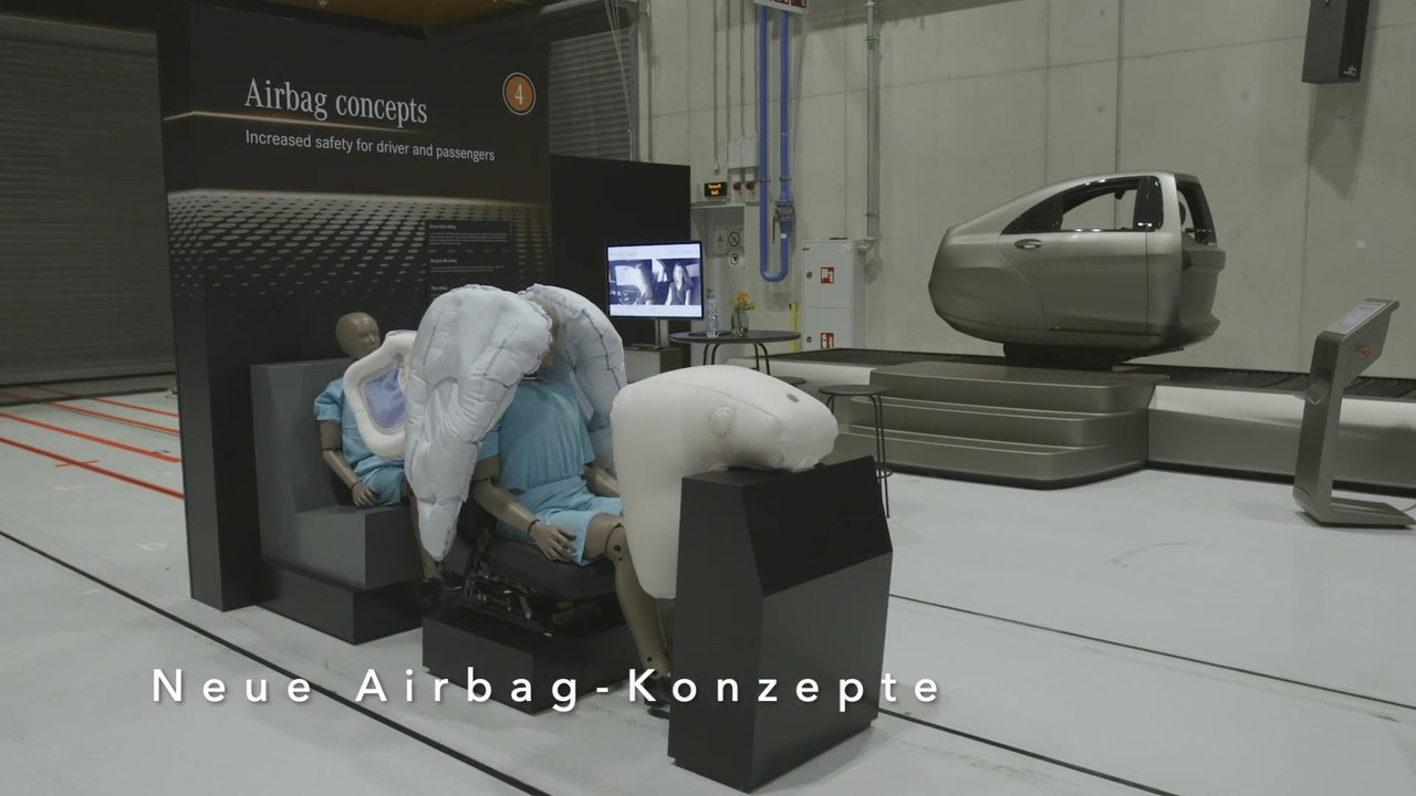 Mercedes-Benz ESF 2019 TecDay - Neue Airbag-Konzepte und Sicherheitskarosserie